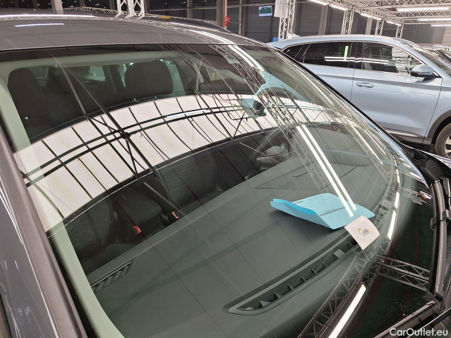  Volkswagen  Tiguan VW,  FL'20, Volkswagen  2.0 TDI 90kW Life 5d #3