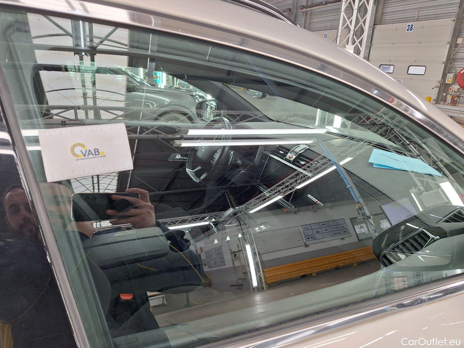  DS  DS7 DS,  CB '17, DS 7 Crossback 1.6 PureTech 180 Auto PERFORMANCE L #14