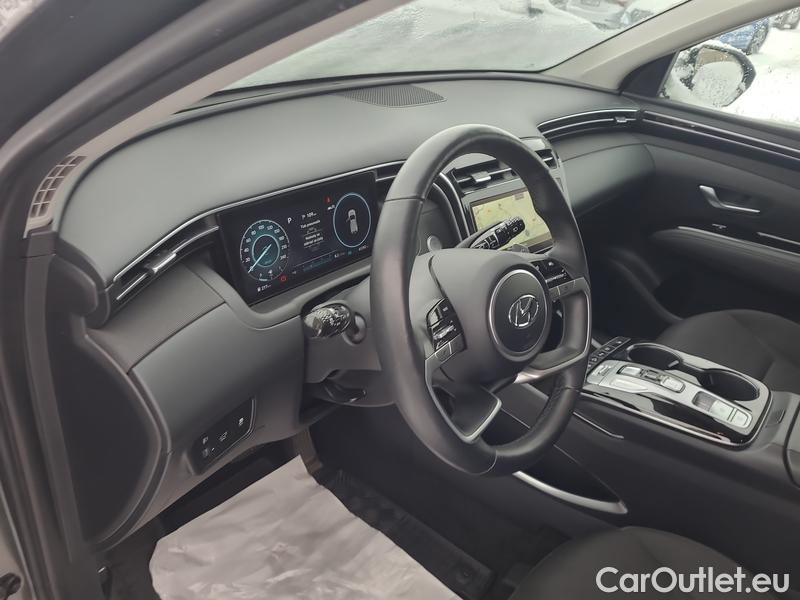  Hyundai  Tucson   (NX)(2020) Tucs.1.6 T-GDI 110 Style AT #3