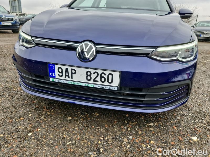  Volkswagen  Golf  VIII Variant (CG5) 2020 Var.1.0TSI 81 Life 5d #2