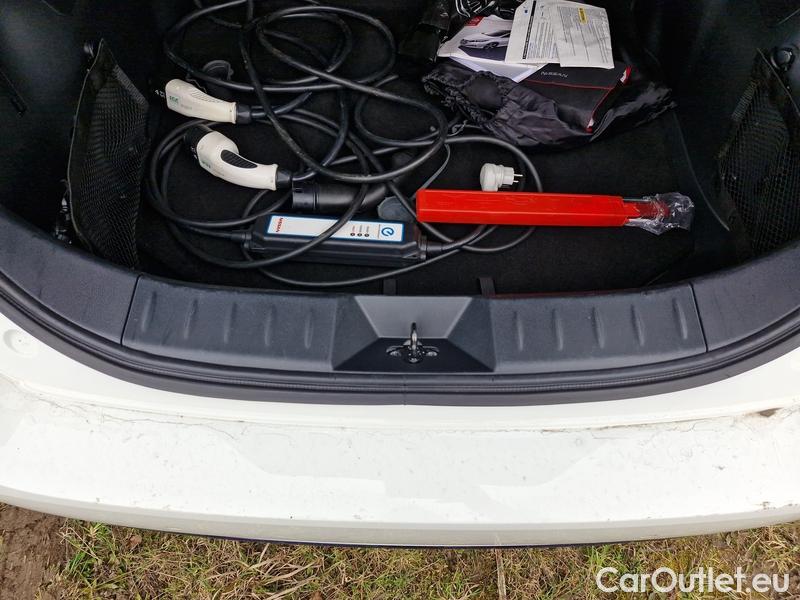  Nissan  Leaf  (10.2017->)  40 kWh Acenta AT #17