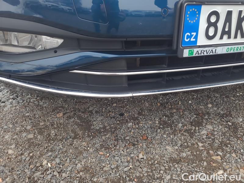  Volkswagen  Passat  Variant (CB5) (2019) Pas.Var.2.0TDI 110 Elegance AT #4
