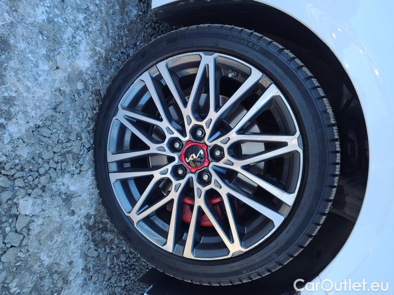  KIA  Cee'd ProCeed  (CD)(2018) ProCeed 1.6 T-GDI GT AT 5d #15