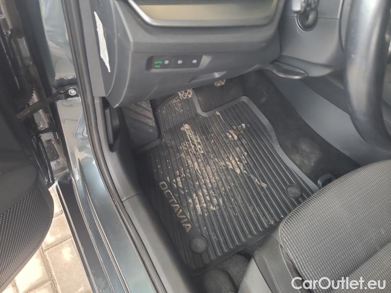  Skoda  Octavia  Lim. (NX3)(2020)  1.0TSI 81 Ambition #6