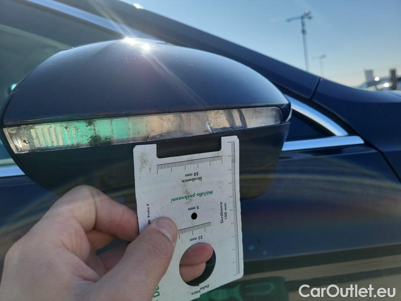  Volkswagen  Passat  8 SW (2014) Pas.Var.2.0TDI 110 HL #21