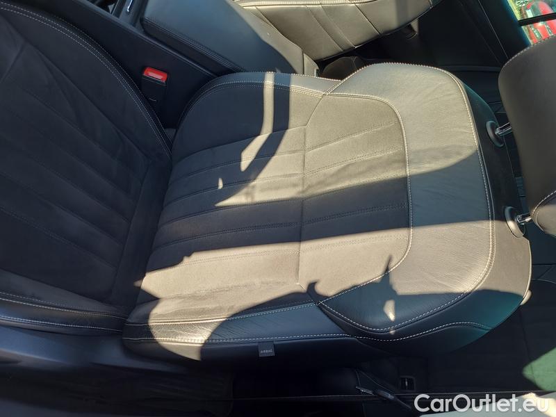  Skoda  Superb  Combi (3V5)(2015) Sup.C.FL2.0TDI 140 Sty. 4x4 AT #8