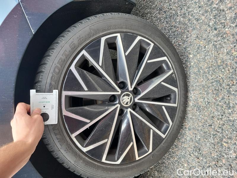  Skoda  Superb  (3V3)(2015) Supe.FL2.0TSI 140 L&K AT #11