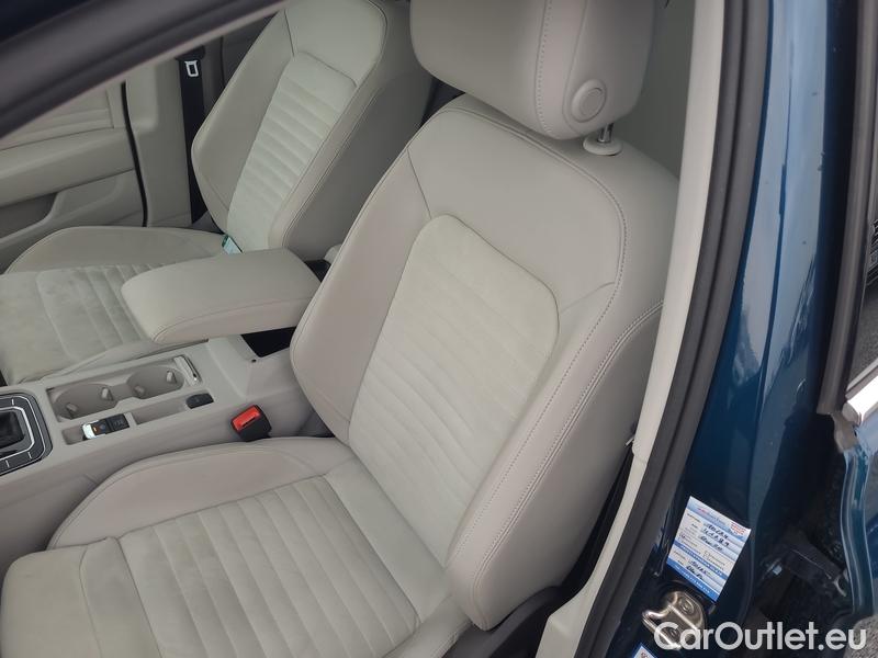  Volkswagen  Passat  Variant (CB5) (2019) Pas.Var.2.0TDI 110 Elegance AT #19
