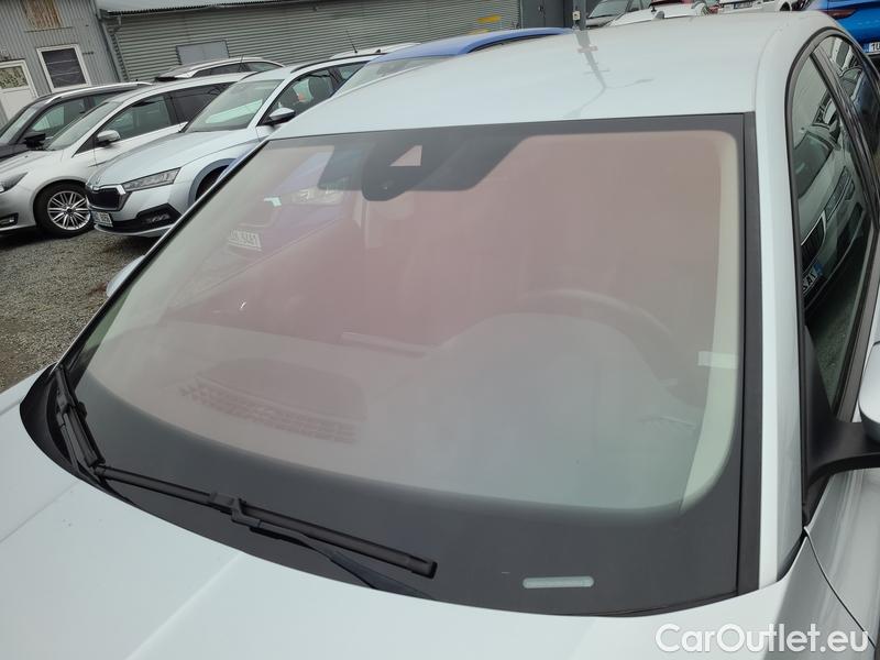  Skoda  Octavia  Lim. (NX3)(2020)  1.5TSI 110 Ambition 5d #1