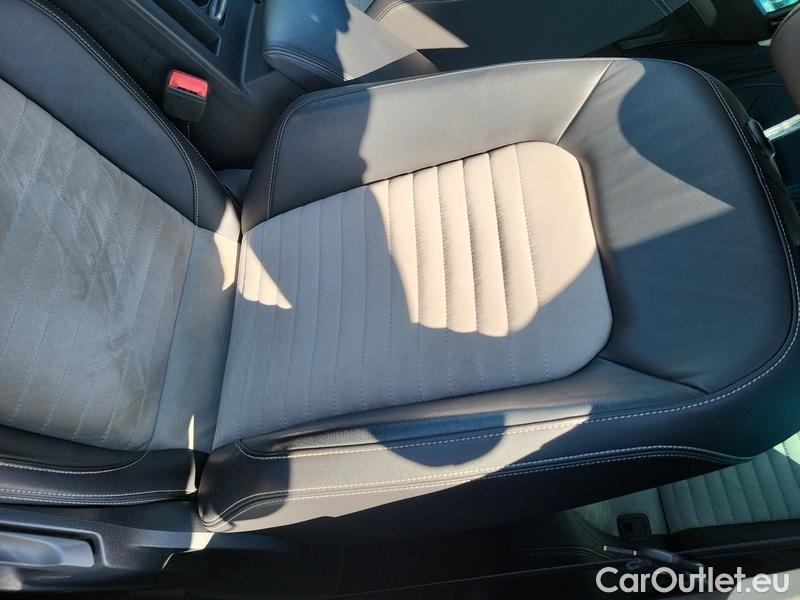  Volkswagen  Passat  8 SW (2014) Pas.Var.2.0TDI 110 HL #33