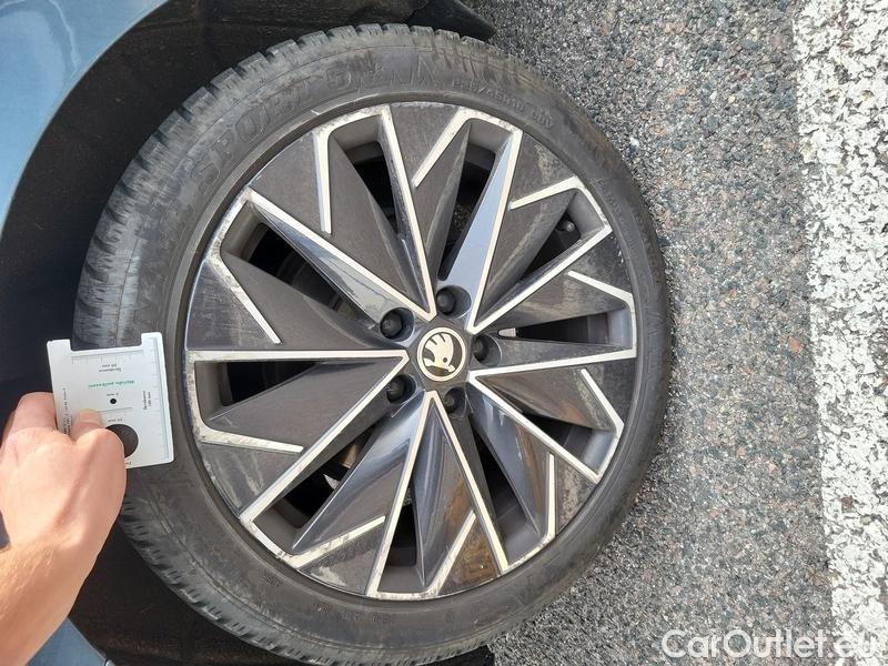  Skoda  Superb  (3V3)(2015) Supe.FL2.0TSI 140 L&K AT #14