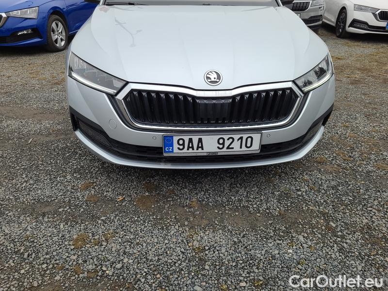  Skoda  Octavia  Lim. (NX3)(2020)  1.5TSI 110 Ambition 5d #2