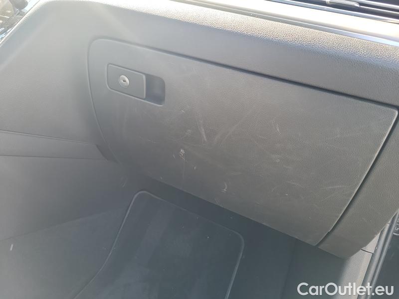  Volkswagen  Passat  8 SW (2014) Pas.Var.2.0TDI 110 HL #23