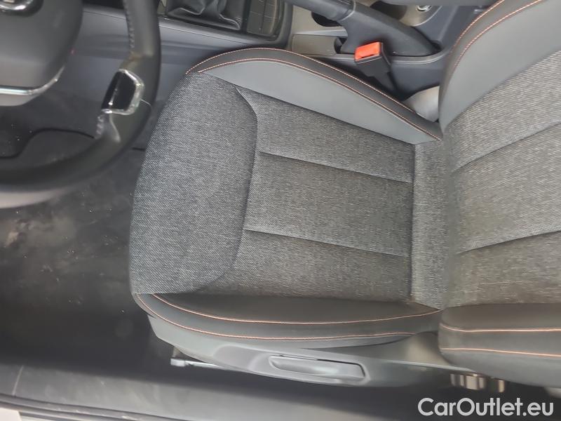  Skoda  KAMIQ -SUV (NW4) (2019)  1.0TSI 81 Akcni model #14