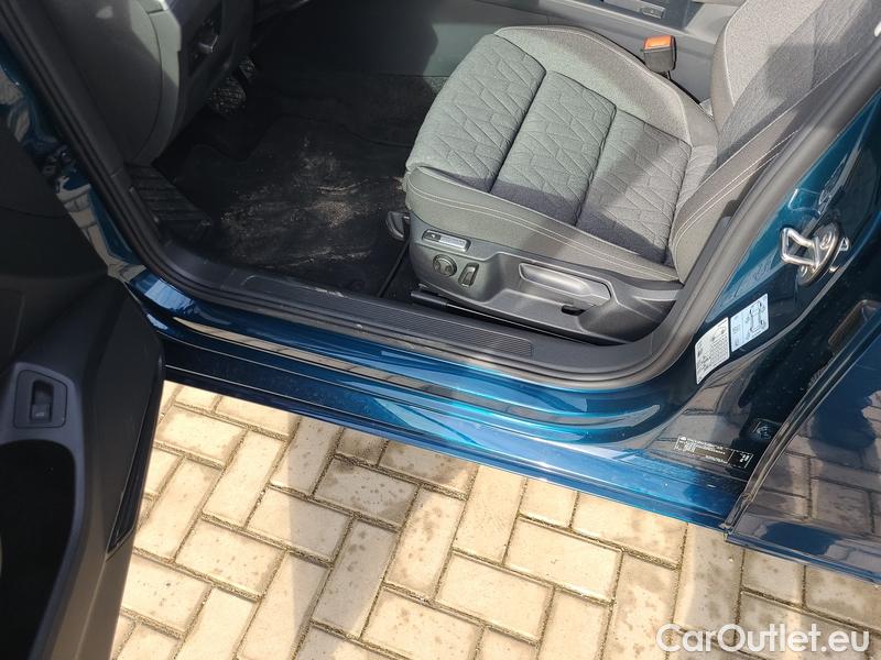  Volkswagen  Passat  Variant (CB5) (2019) Pas.Var.1.5TSI Business AT #5