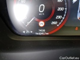  Volvo  XC 40  (2017->) XC40 T4 Momentum AT #19