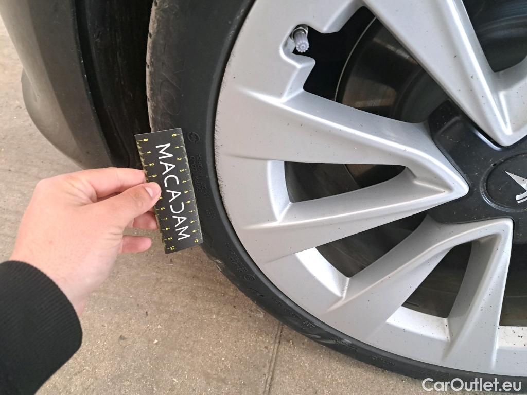  Tesla  Model 3 TESLA  / 2018 / 4P / Berline Long Range Dual Motor AWD #27