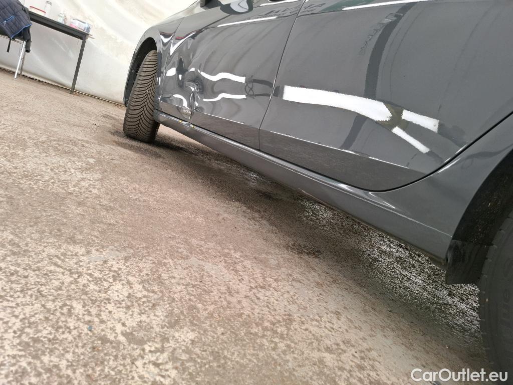  Volkswagen  Golf  VOLKSWAGEN / 2020 / 5P / Berline 1.0 eTSI OPF 110 DSG7 Life Business #14