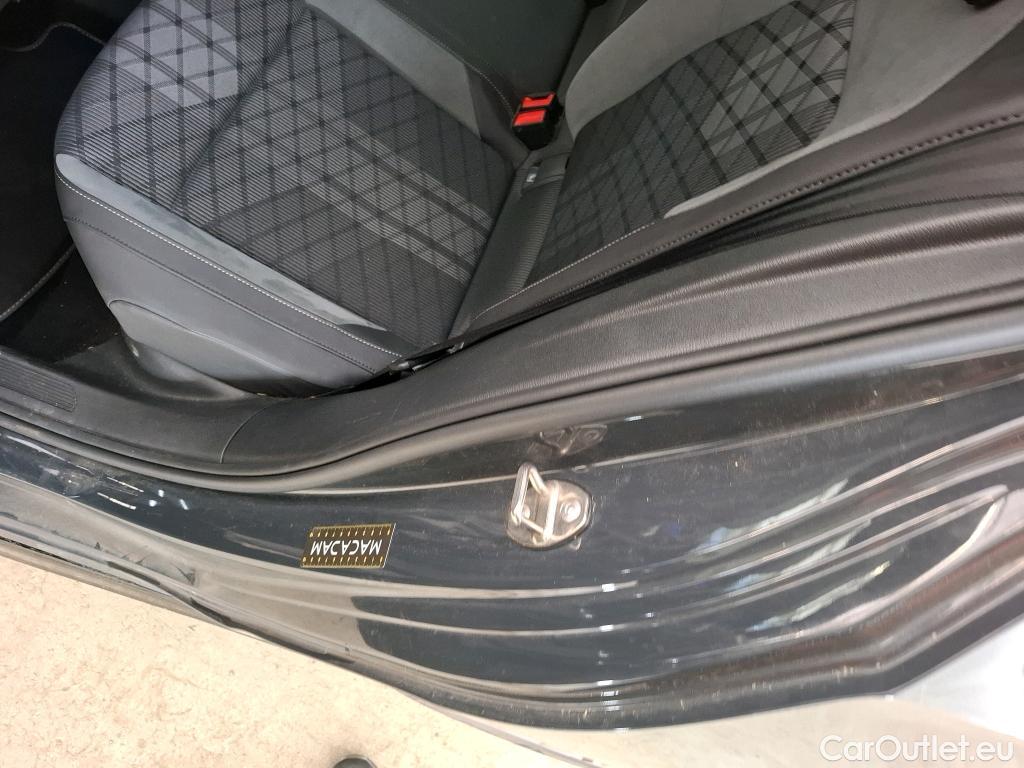  Volkswagen  Golf  VIII Berline R-Line 1st eTSI 1.5 TSI 150CV BVA7 E6d #23