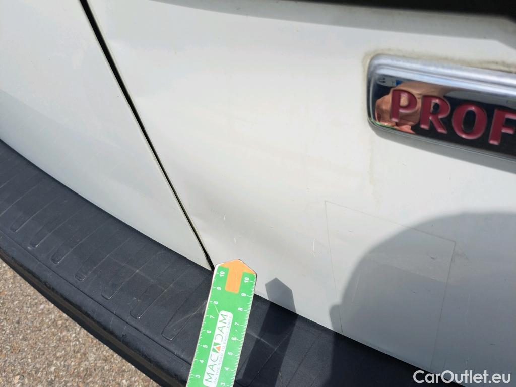  Fiat  Doblo FIAT Doblò Cargo/2015/3P/furgón derivado de turismo Cargo Base 1.3 Multijet 70kW (95CV) #17