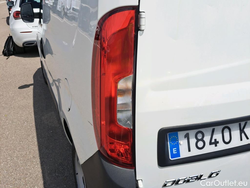  Fiat  Doblo FIAT Doblò Cargo/2015/3P/furgón derivado de turismo Cargo Base 1.3 Multijet 70kW (95CV) #19