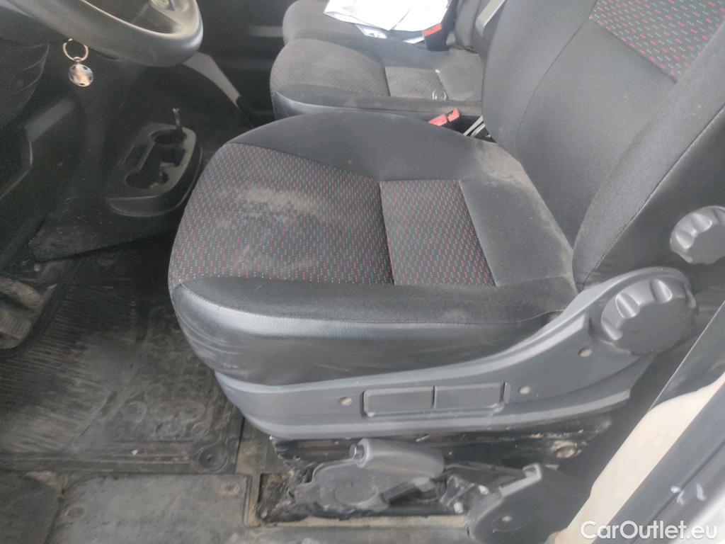  Peugeot  Boxer  Camión Doble Cabina 435 L4 BlueHDi 140 Stop&Start 2.2 HDi #3