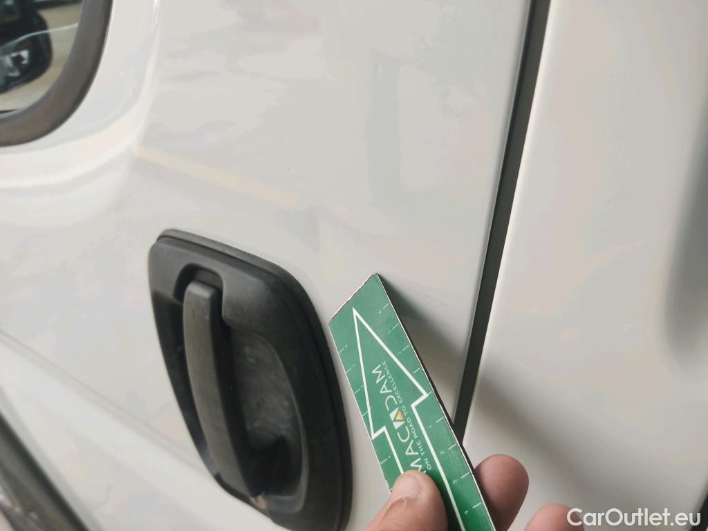  Peugeot  Boxer  Camión Doble Cabina 435 L4 BlueHDi 140 Stop&Start 2.2 HDi #6