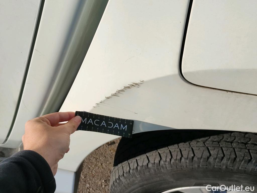  Mitsubishi  L200 MITSUBISHI  / 2019 / 4P / pickup doble cabina D/C 220 DI-D M-Pro Auto #17