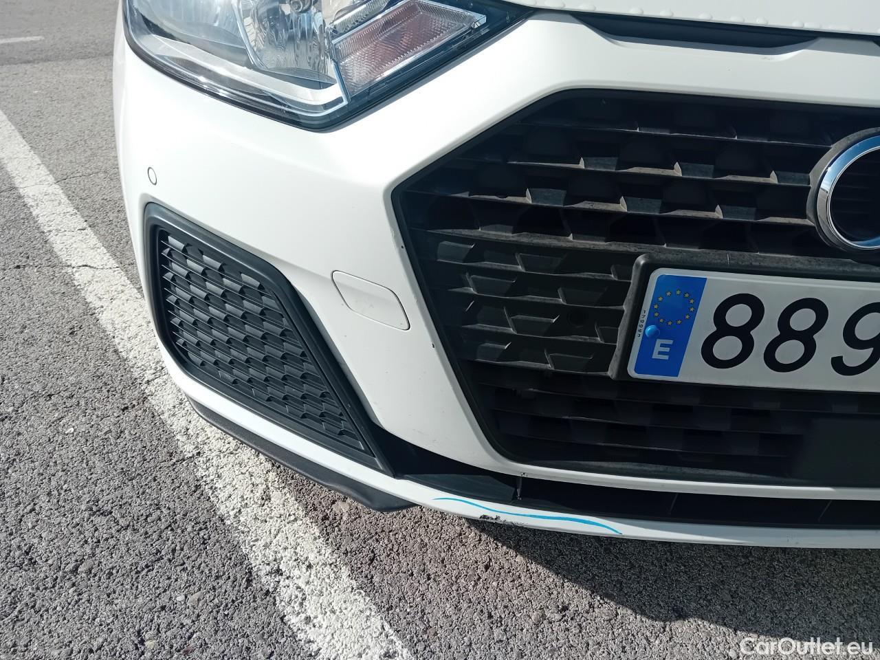  Audi  A1 Sportback AUDI A1 / 2018 / 5P / berlina con portón Sportback Advanced 25 TFSI 70kW (95CV) #4