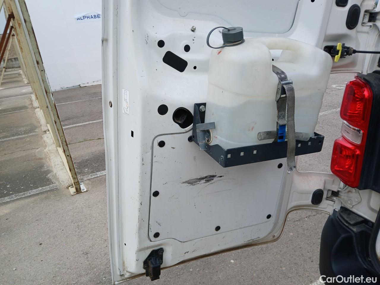  Toyota  Proace TOYOTA  / 2016 / 4P / furgón FU. MEDIO (L1) 2.0D 90kW COMFORT CARGA + #16