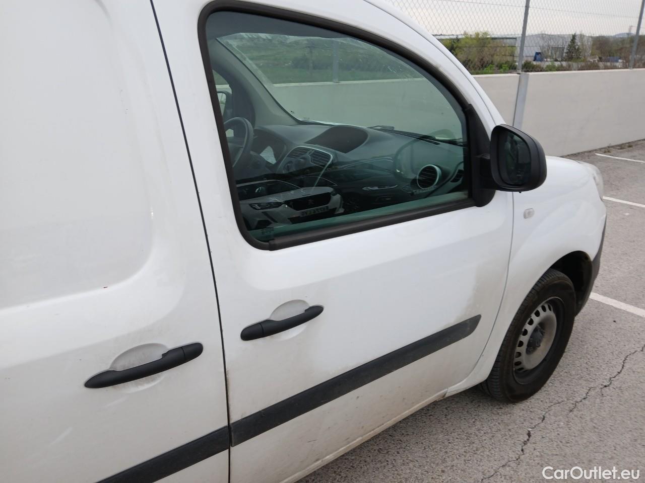  Renault  Kangoo  II Furgón Maxi 2p Profesional 1.5 dCi 95CV MT6 E6dT #26