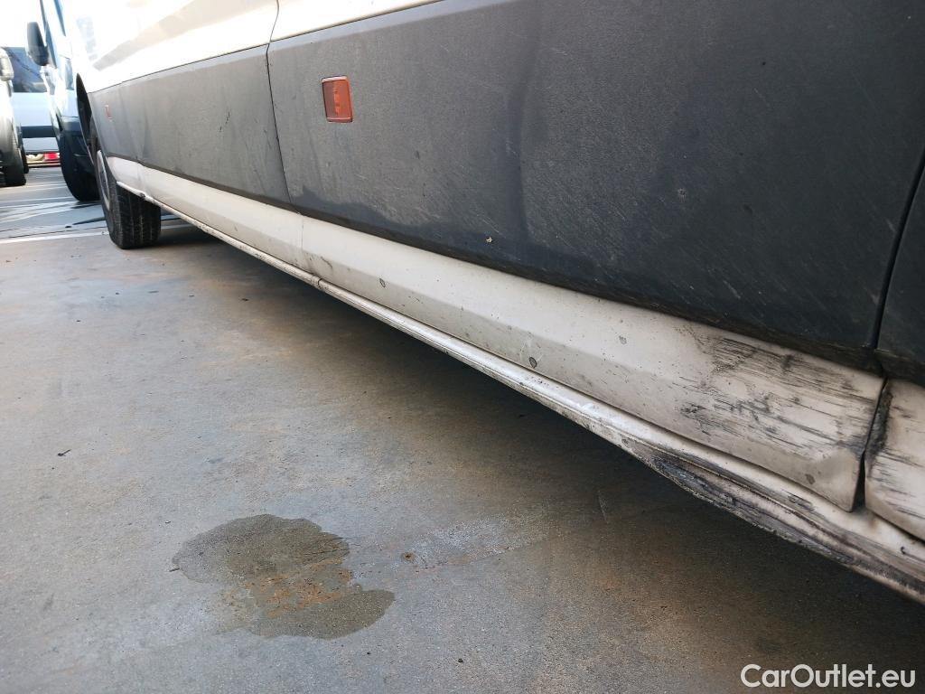  Volkswagen  Crafter  Furgón Furgón 35 BL TA FWD 2.0 TDI 140CV MT6 E6 #8