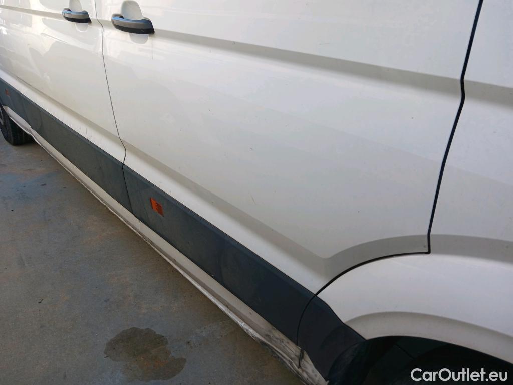  Volkswagen  Crafter  Furgón Furgón 35 BL TA FWD 2.0 TDI 140CV MT6 E6 #15