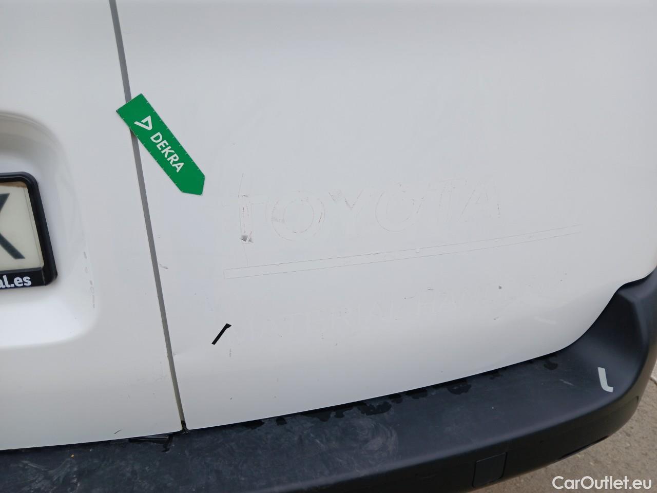  Toyota  Proace TOYOTA  / 2016 / 4P / furgón FU. MEDIO (L1) 2.0D 90kW COMFORT CARGA + #49