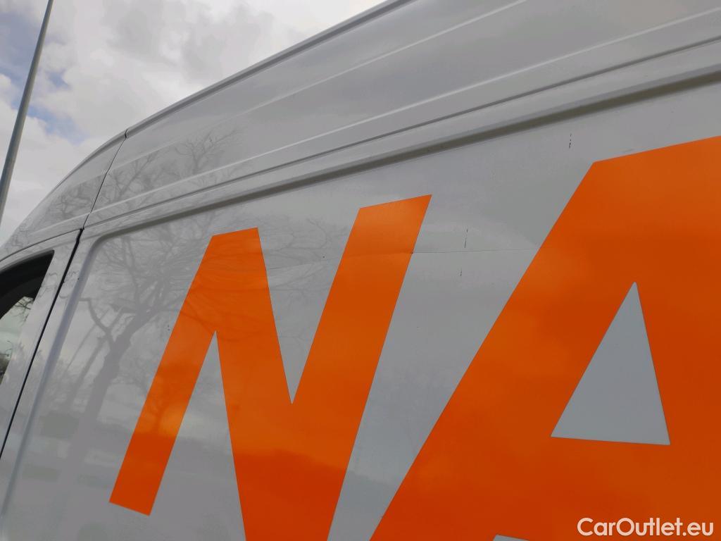  Volkswagen  Crafter  Furgón 30 Furgón BM TA FWD 2.0 TDI 100CV MT6 E6 #3