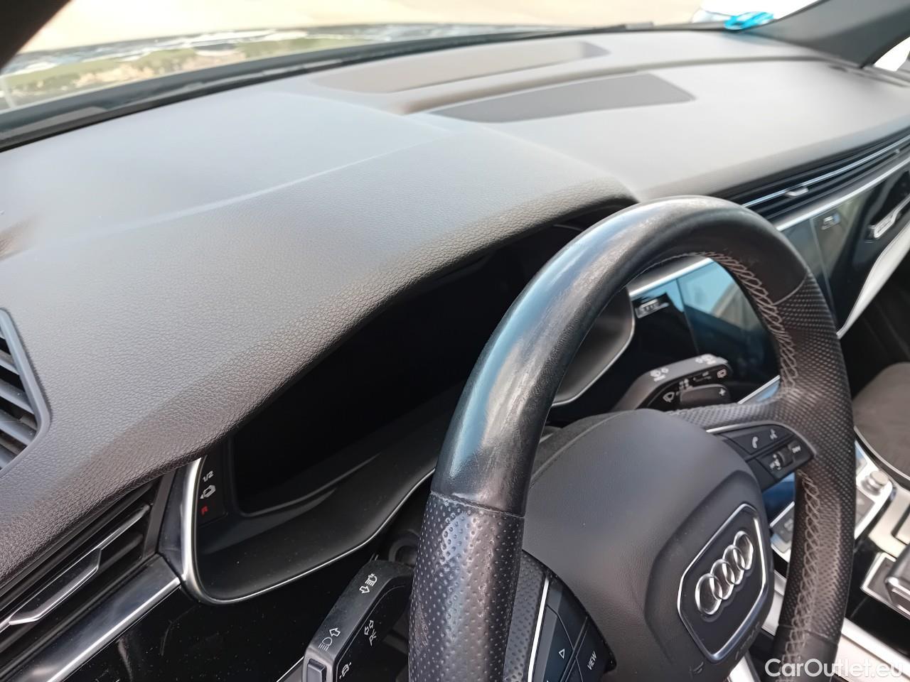  Audi  Q7 AUDI  / 2019 / 5P / todoterreno Black line 55 TFSIe 280kW(381CV) qua tip #4