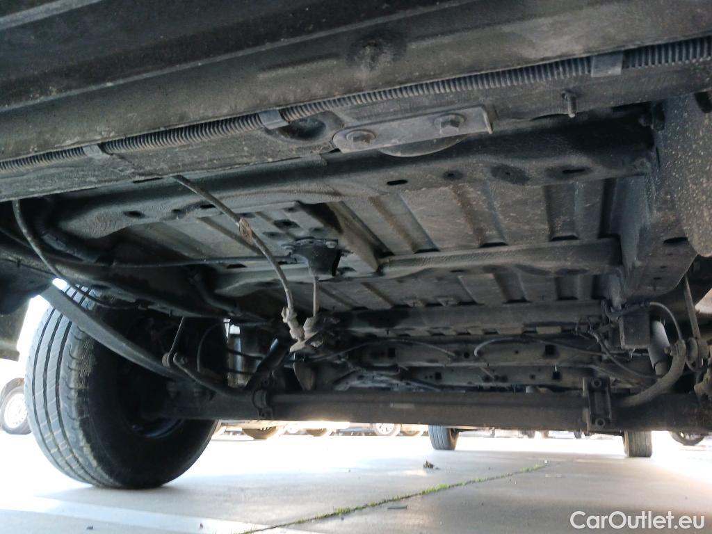  Volkswagen  Crafter  Furgón Furgón 35 BL TA FWD 2.0 TDI 140CV MT6 E6 #18