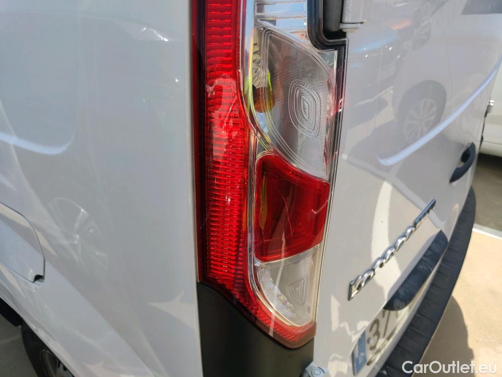  Renault  Kangoo  II Furgón Maxi 2p Profesional 1.5 dCi 95CV MT6 E6dT #36