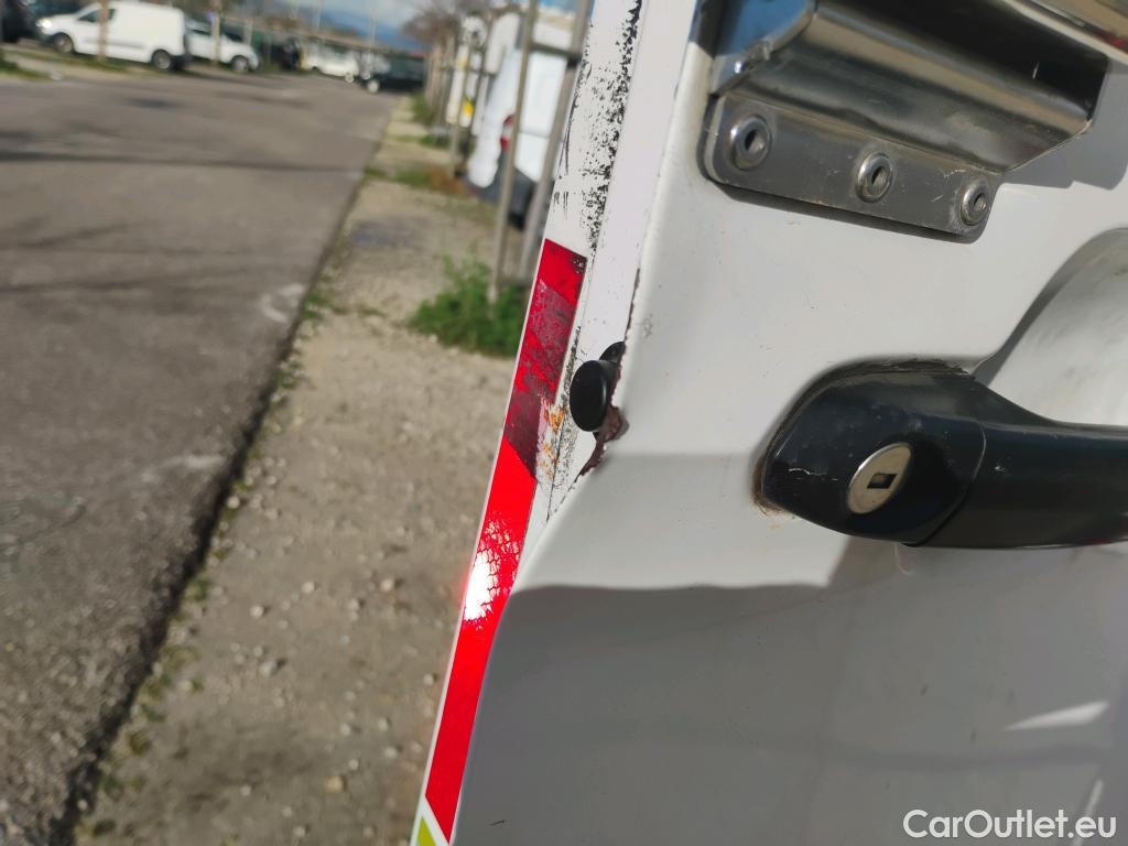  Volkswagen  Crafter  Furgón 30 Furgón BM TA FWD 2.0 TDI 100CV MT6 E6 #104