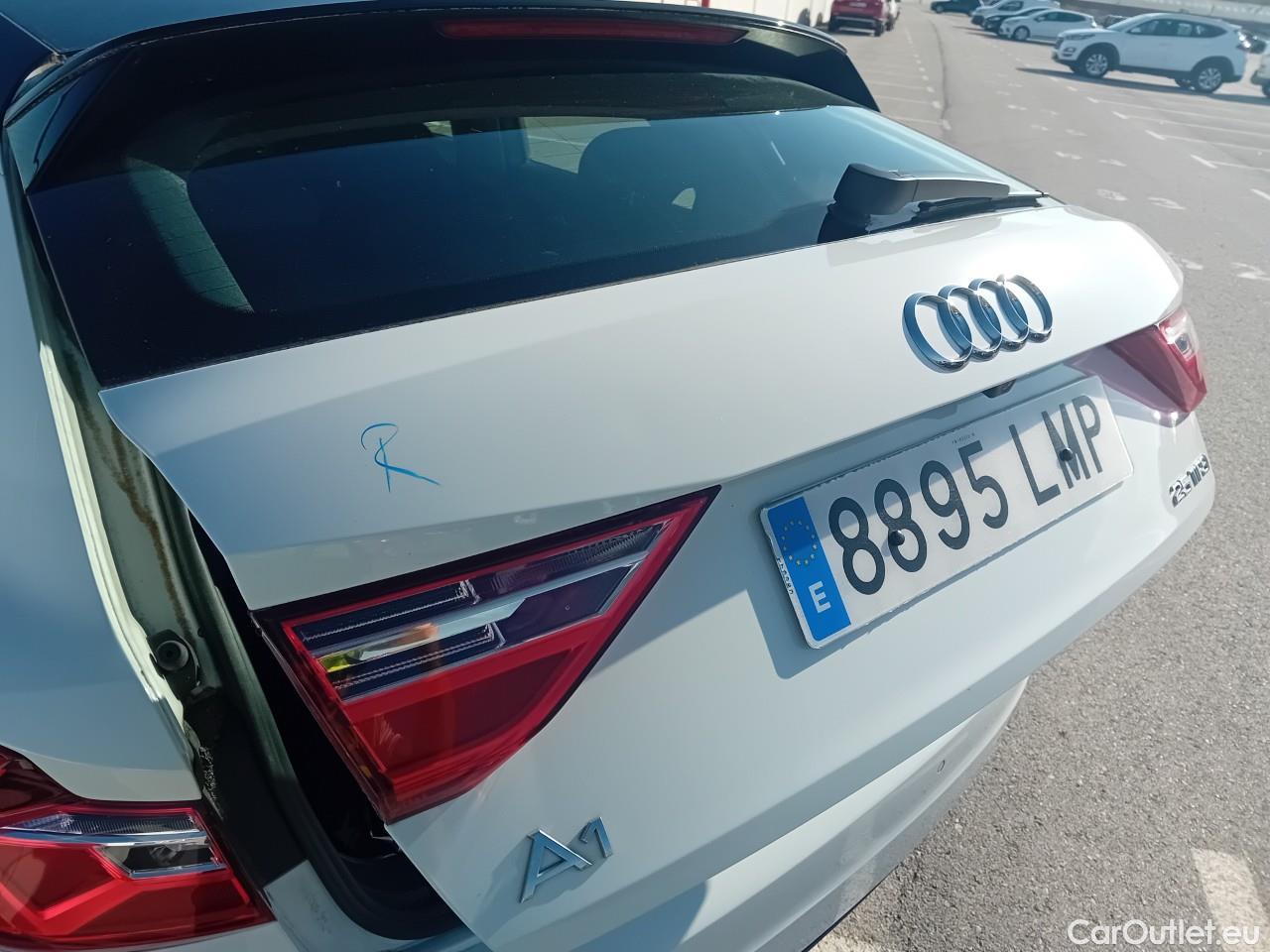  Audi  A1 Sportback AUDI A1 / 2018 / 5P / berlina con portón Sportback Advanced 25 TFSI 70kW (95CV) #16