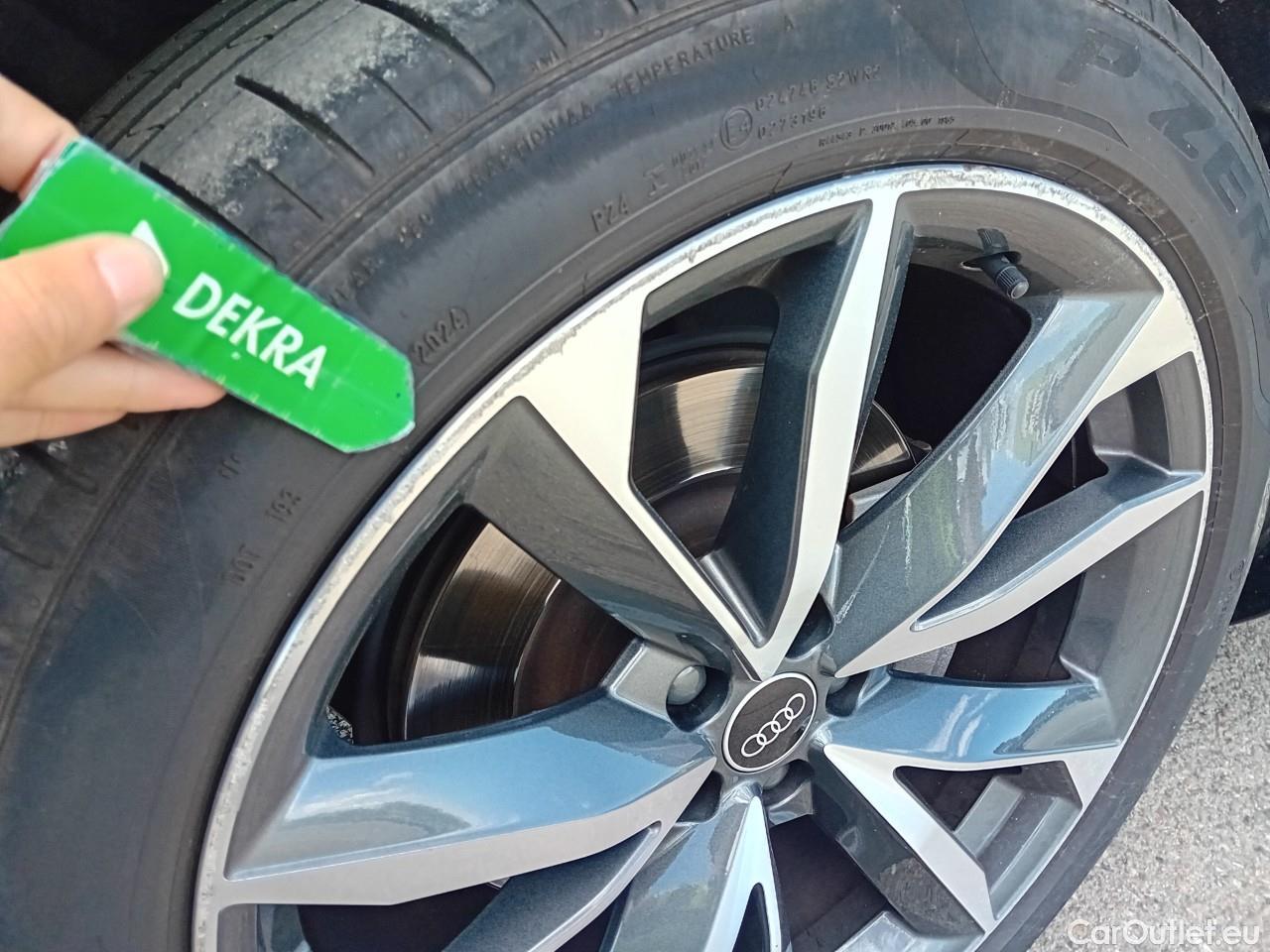  Audi  Q7 AUDI  / 2019 / 5P / todoterreno Black line 55 TFSIe 280kW(381CV) qua tip #46
