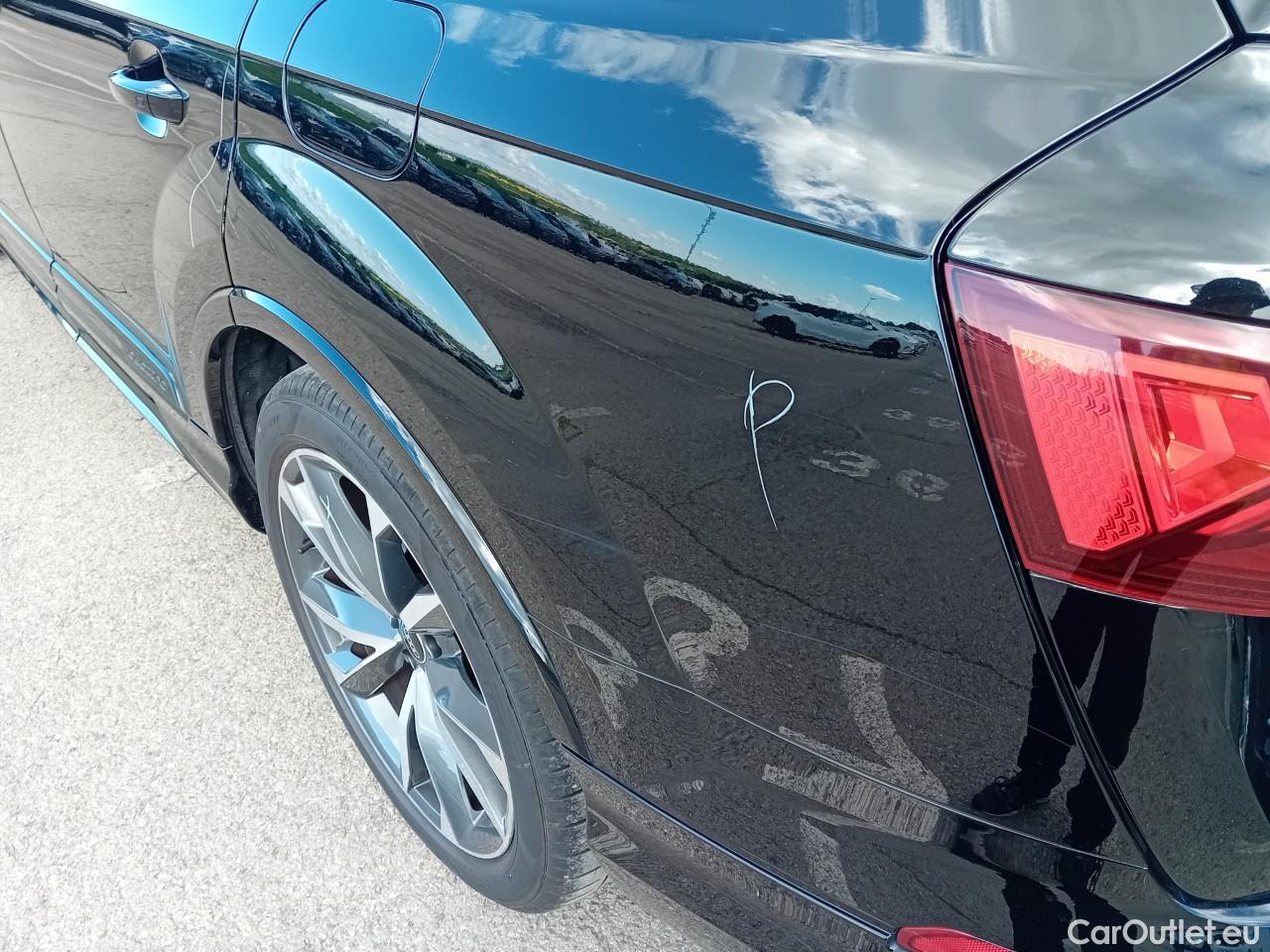  Audi  Q7 AUDI  / 2019 / 5P / todoterreno Black line 55 TFSIe 280kW(381CV) qua tip #32