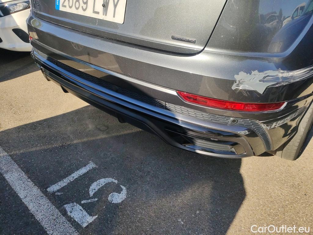  Audi  Q8 AUDI  / 2018 / 5P / todoterreno 55 TFSIe 280kW Black Line Pl quattro tip #32