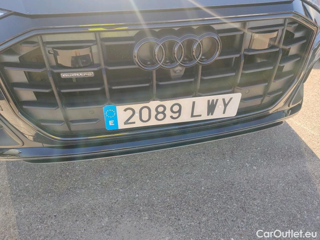  Audi  Q8 AUDI  / 2018 / 5P / todoterreno 55 TFSIe 280kW Black Line Pl quattro tip #34