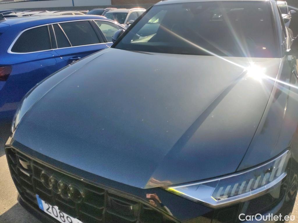 Audi  Q8 AUDI  / 2018 / 5P / todoterreno 55 TFSIe 280kW Black Line Pl quattro tip #39