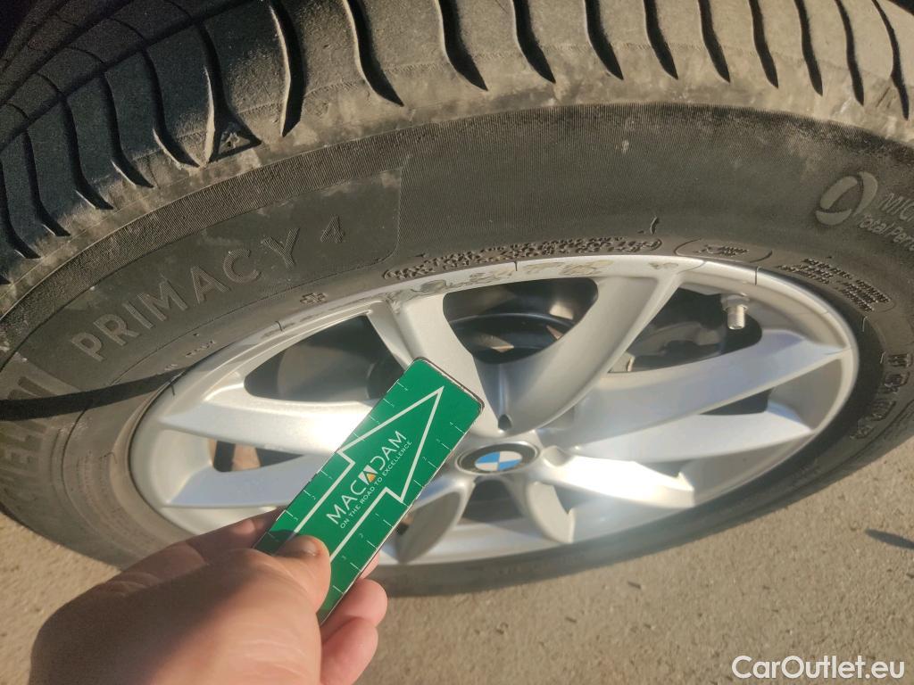  Bmw  X1 BMW  / 2019 / 5P / todoterreno sDrive18d #9