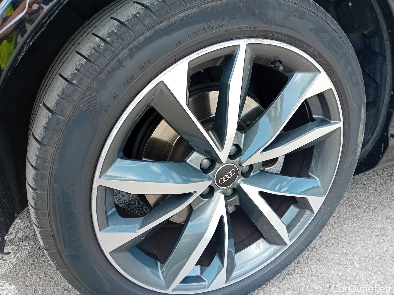  Audi  Q7 AUDI  / 2019 / 5P / todoterreno Black line 55 TFSIe 280kW(381CV) qua tip #45