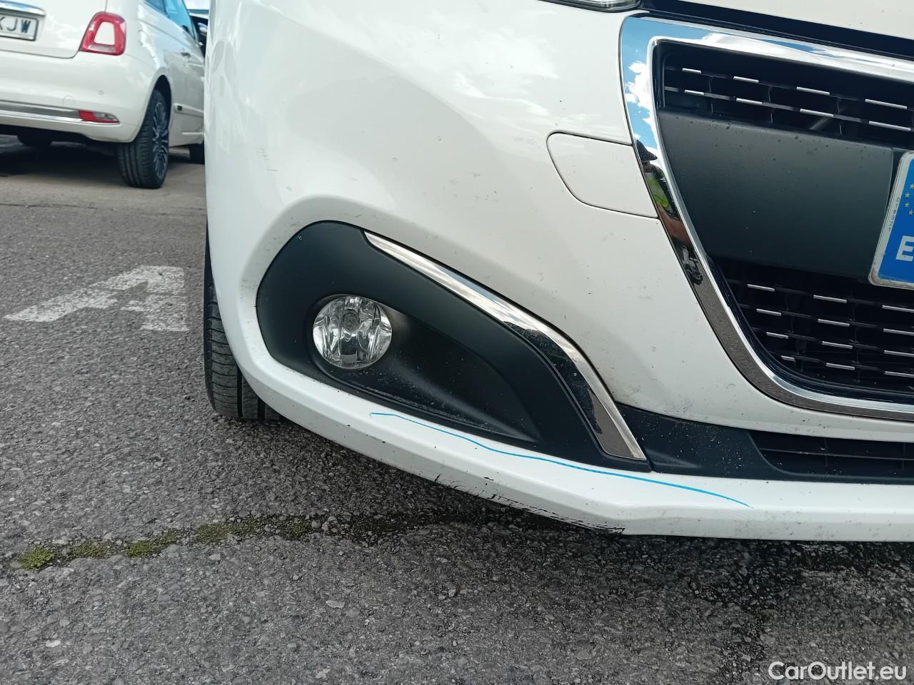  Peugeot  208  Signature 1.5 HDi #13