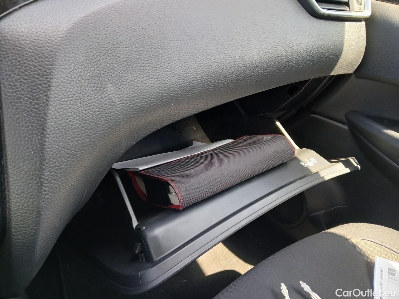  Nissan  Qashqai NISSAN  / 2017 / 5P / todoterreno dCi 85 kW (115 CV) E6D ACENTA #2