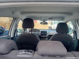  Peugeot  208  Signature 1.5 HDi #10